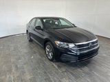 Used 2022 Volkswagen Jetta SE image 3