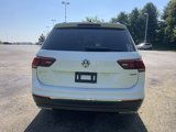 Used 2021 Volkswagen Tiguan SE w/ Panoramic Sunroof Package image 4