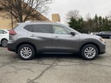Used 2020 Nissan Rogue SV image 2
