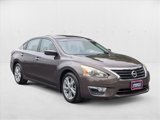Used 2014 Nissan Altima 2.5 SV image 3
