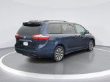 Used 2019 Toyota Sienna Limited Premium image 3