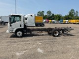 Used 2021 Isuzu NPR image 4