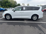 Used 2017 Chrysler Pacifica LX image 5