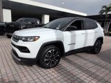 Used 2022 Jeep Compass Limited image 4
