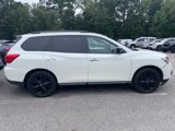Used 2018 Nissan Pathfinder SL w/ Midnight Edition Floor Mats image 2