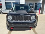 Used 2015 Jeep Renegade Trailhawk w/ Premium Leather Group image 2