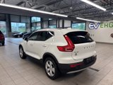 Used 2020 Volvo XC40 T5 Momentum image 4