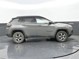 Used 2022 Jeep Compass Trailhawk w/ Trailhawk Elite Group image 2