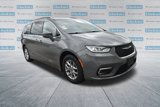 Used 2022 Chrysler Pacifica Touring-L image 3