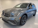 Used 2022 Volkswagen Tiguan SE w/ Panoramic Sunroof Package image 3