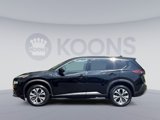 Used 2021 Nissan Rogue SV image 2