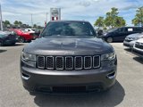 Used 2020 Jeep Grand Cherokee Laredo image 2