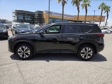 Used 2021 Nissan Rogue SV image 3