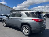 Used 2021 Chevrolet Traverse LT image 3