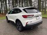 Used 2022 Ford Escape SE w/ SE Sport Appearance Package image 5