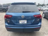 Used 2018 Volkswagen Tiguan S image 5