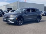 Used 2024 Volkswagen Tiguan SE image 2