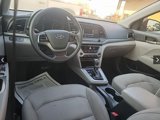Used 2017 Hyundai Elantra SE image 5
