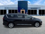 Used 2017 Chrysler Pacifica Touring-L w/ Tire & Wheel Group image 3