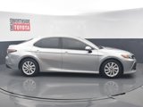 Used 2022 Toyota Camry LE image 5