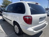 Used 2005 Chrysler Town & Country image 2