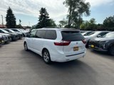 Used 2015 Toyota Sienna LE image 3