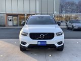 Used 2019 Volvo XC40 T5 R-Design image 3