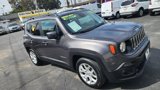 Used 2018 Jeep Renegade Latitude image 6