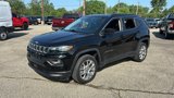 Used 2022 Jeep Compass Latitude image 2