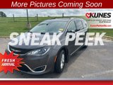 Used 2018 Chrysler Pacifica Touring-L Plus image 5