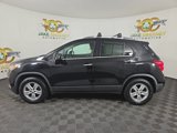 Used 2017 Chevrolet Trax LT w/ LT Convenience Package image 4