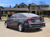 Used 2022 Kia Forte Sedan image 3