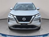 Used 2021 Nissan Rogue SV image 2