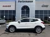 Used 2018 Nissan Rogue Sport S image 4