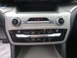 Used 2021 Ford Explorer XLT image 3