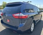 Certified 2018 Toyota Sienna LE image 5