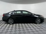 Used 2024 Kia Forte LXS image 4
