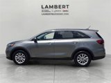 Used 2019 Kia Sorento LX image 2