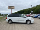 Used 2013 Chrysler Town & Country Touring image 2