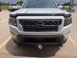 Used 2022 Nissan Frontier SV image 2