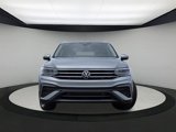 Used 2022 Volkswagen Tiguan SE image 2