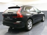 Used 2022 Volvo XC60 B5 Momentum image 5