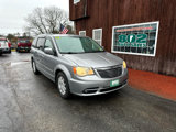 Used 2013 Chrysler Town & Country Touring image 2