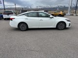 Used 2023 Nissan Altima 2.5 SV image 2