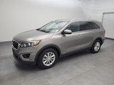 Used 2017 Kia Sorento LX image 2