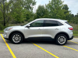 Used 2020 Ford Escape SE image 3
