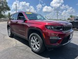 Used 2023 Jeep Grand Cherokee Limited image 3