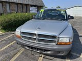 Used 2004 Dodge Dakota Sport w/ Tire & Handling Group image 2