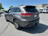 Used 2017 Toyota Highlander XLE image 5