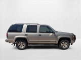 Used 2000 Chevrolet Tahoe Z71 w/ Comfort & Security Pkg image 4